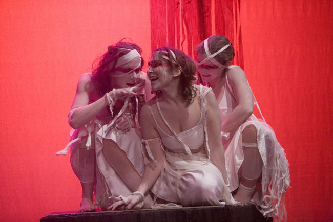 gal/Invites/Gerard_Marche/Macbeth_par_les_Baladins_de_Marly/macbeth000.jpg